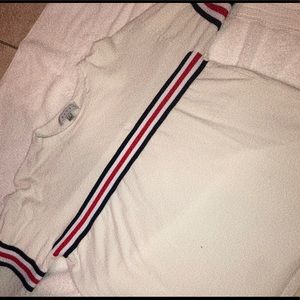 Long Sleeve striped g a z e shirt.